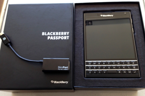  BlackBerry Passport SQW100-1 4G LTE 32GB